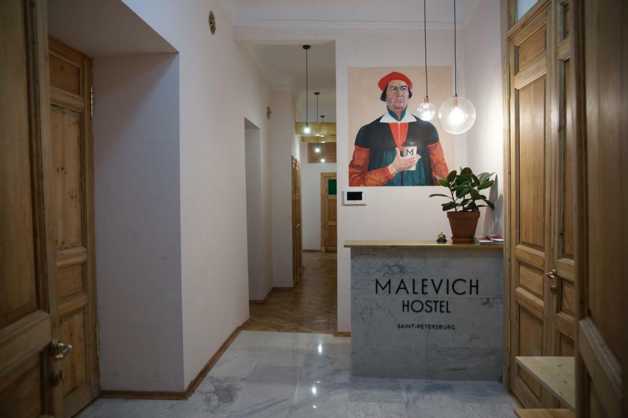 Malevich Hostel Sankt Petersburg Exteriör bild